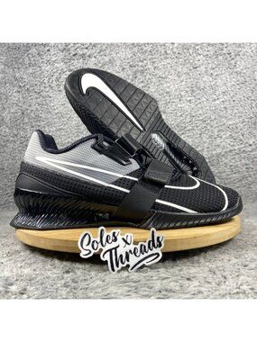 Nike Romaleos 4 Weightlifting Shoes SZ 8.5 Men = 10 Women Black White CD3463-010